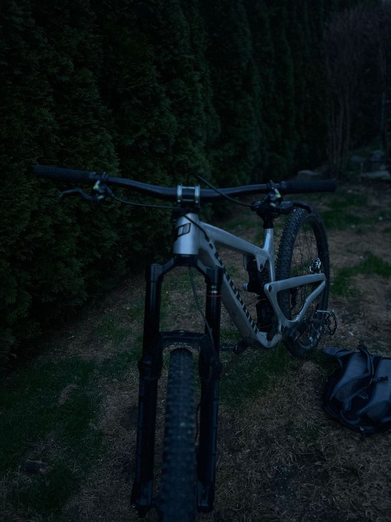 Used Propain Spindrift SRAM GX Eagle AXS 2022 Mountainbike, Light Gray — image 1 of 13