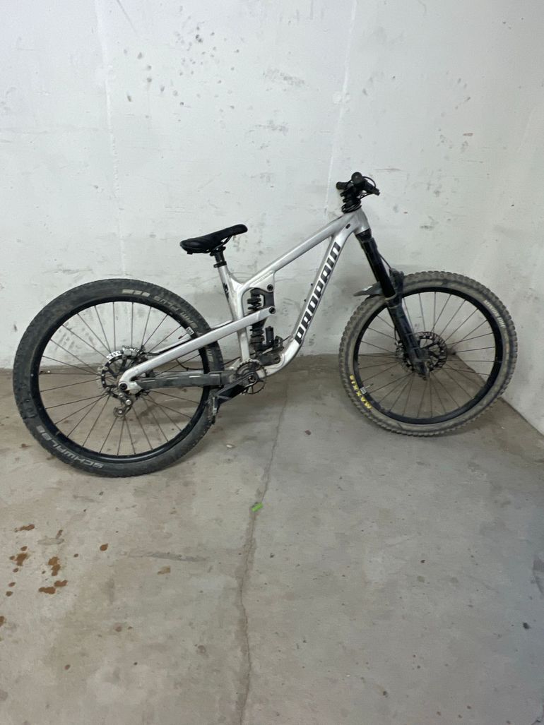 Used Propain Spindrift SRAM GX Eagle AXS 2022 Mountainbike, Light Gray — image 13 of 13
