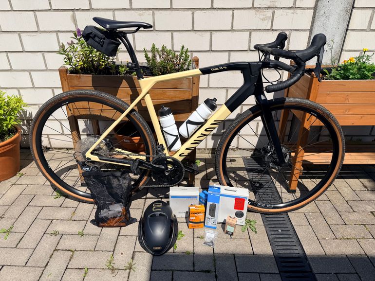 Used Canyon Grail CF SL 8 2023 2023 Road & Gravel, Orange — image 1 of 17