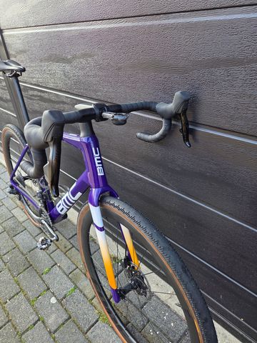 Gebrauchtes BMC Kaius 01 THREE 2024 2024 Road & Gravel, Violett — Bild 3 von 4