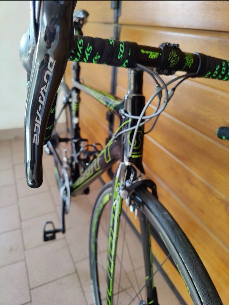 Used Scott Addict RC Shimano Dura Ace 2016 Road & Gravel, Black — image 2 of 9