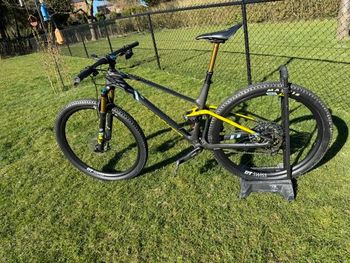 Used Mondraker F-Podium Carbon R 2021 2021 Mountainbike, Black — image 2 of 5