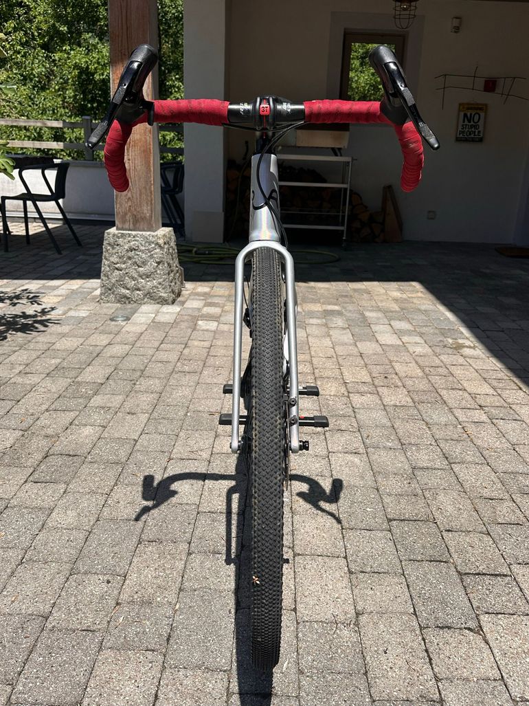 3T Exploro Ultra 2022 Custom Paint 2022 Road & Gravel d'occasion — image 4 sur 23