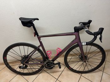 Käytetty Cannondale SuperSix EVO Neo 1 2021 2021 Road & Gravel