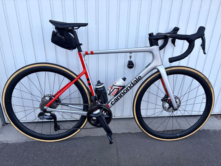 Used Cannondale Super Six Disc Carbon 2022 Road & Gravel, Light Gray — image 1 of 5