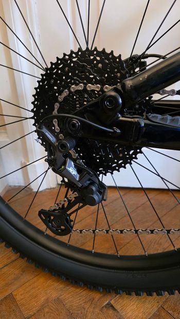 Used Marin Rift Zone Carbon 2 2025 Mountainbike, Blue — image 6 of 8