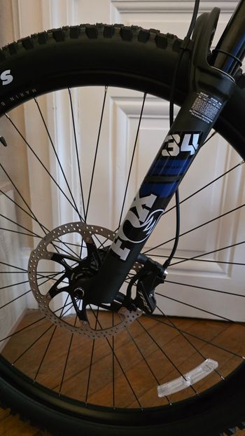 Used Marin Rift Zone Carbon 2 2025 Mountainbike, Blue — image 7 of 8