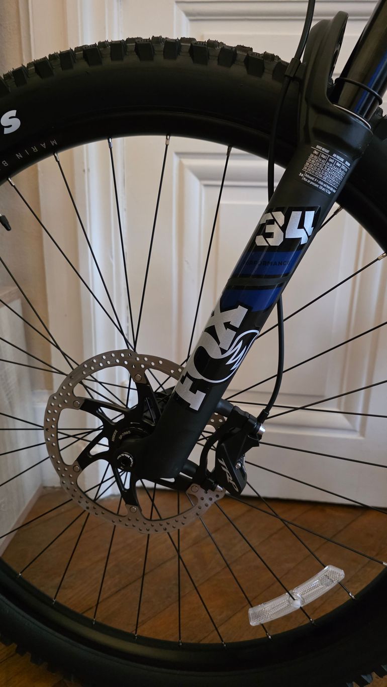 Used Marin Rift Zone Carbon 2 2025 Mountainbike, Blue — image 7 of 8