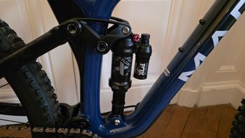 Used Marin Rift Zone Carbon 2 2025 Mountainbike, Blue — image 4 of 8