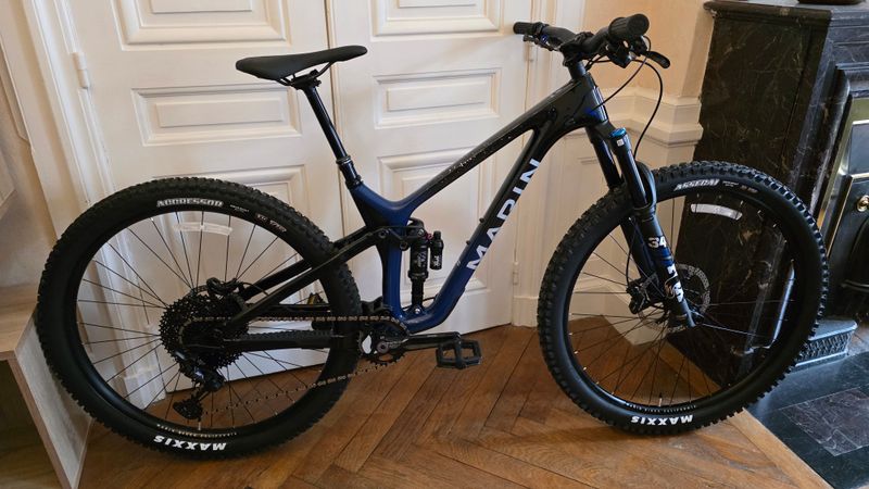 Brugt Marin Rift Zone Carbon 2 2025 MTB
