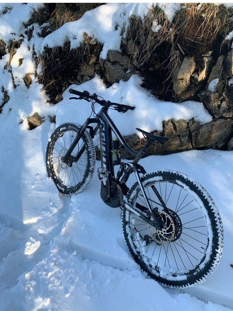 Käytetty Giant Stance E+ 1 Electric Bike 2020 2020 Mountainbike — kuva 6 / 7