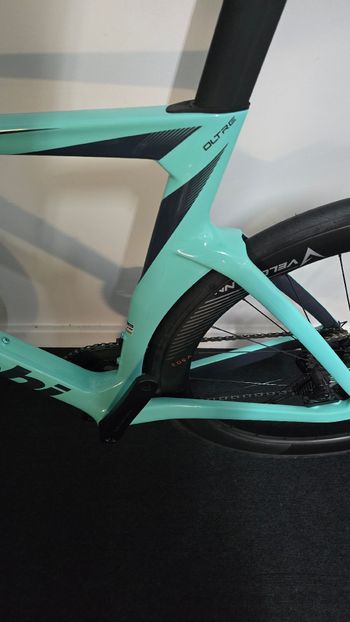 Used Bianchi Oltre Shimano Ultegra Di2 2026 Road & Gravel, Green — image 11 of 16