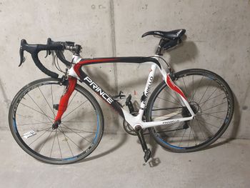 Pinarello Prince Campagnolo Record 2018 Road & Gravel d'occasion — image 2 sur 4