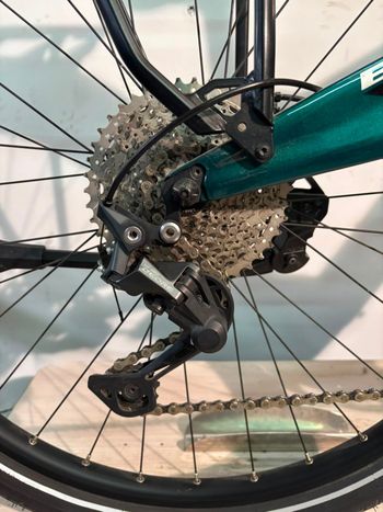 Used Bianchi e-Vertic T-Type DEORE 2023 2023 Urban, Green — image 13 of 15