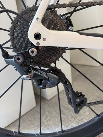 Tweedehands Trek Domane Shimano Ultegra 2023 Road & Gravel — afbeelding 9 van 11