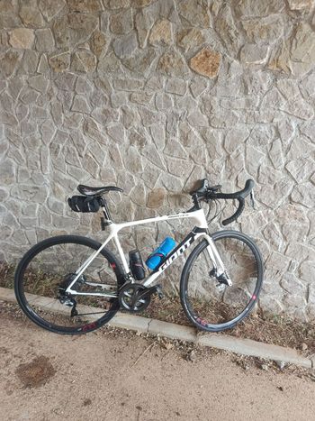Used Giant Tcr Shimano Ultegra 2022 Road & Gravel, White — image 3 of 3
