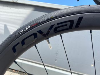 Used Specialized Tarmac SL7 Expert 2022 2022 Road & Gravel, Red — image 14 of 19
