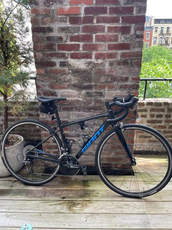 Used Giant Contend 3 2021 2021 Road & Gravel