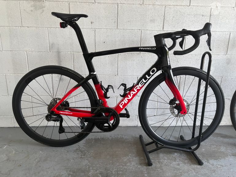 Used Pinarello F7 ULTEGRA Di2 2025 2025 Road & Gravel, Black — image 2 of 7