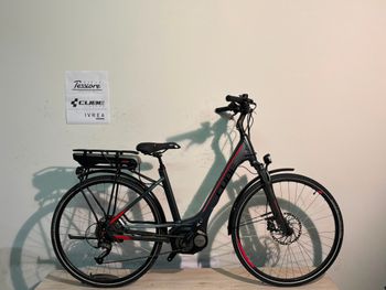 Used CUBE TOURING HYBRID 400 2017 2017 Urban & Touring