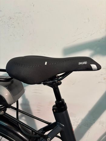 Used CUBE TOURING HYBRID 400 2017 2017 Urban, Light Gray — image 6 of 14