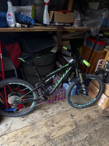 Scott Spark Shimano Deore XT 2017 Mountainbike de segunda mano, Negro — imagen 2 de 7