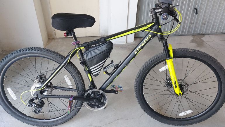 Esperia Custom Shimano Tourney 2025 Mountainbike de segunda mano, Negro — imagen 1 de 8
