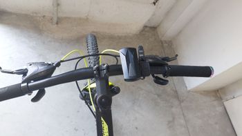 Esperia Custom Shimano Tourney 2025 Mountainbike de segunda mano, Negro — imagen 4 de 8