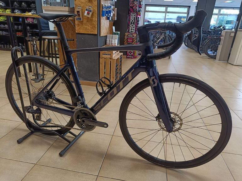Použité Scott Addict eRIDE 20 2022 2022 Road & Gravel — obrázek 1 z 11