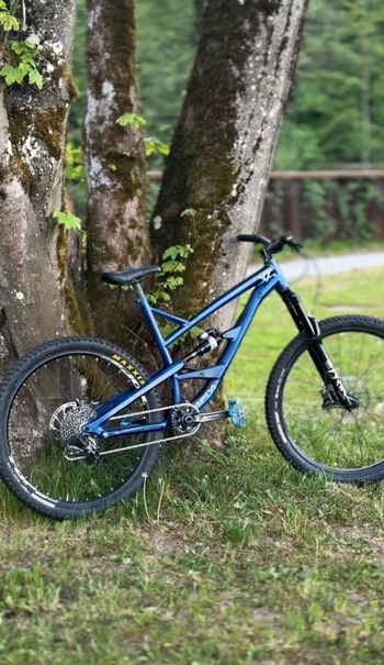 Used YT Industries Capra SRAM GX 2017 Mountainbike, Blue — image 3 of 3