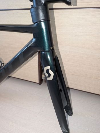 Used Scott Addict RC 20 2020 Frameset 2020 Road & Gravel, Green — image 16 of 22