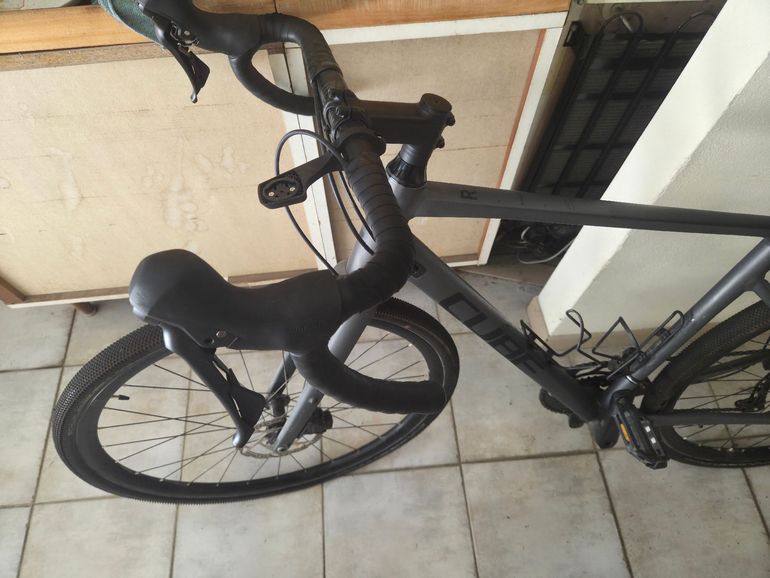 Used CUBE NUROAD RACE 2024 2024 Road & Gravel, Light Gray — image 6 of 8