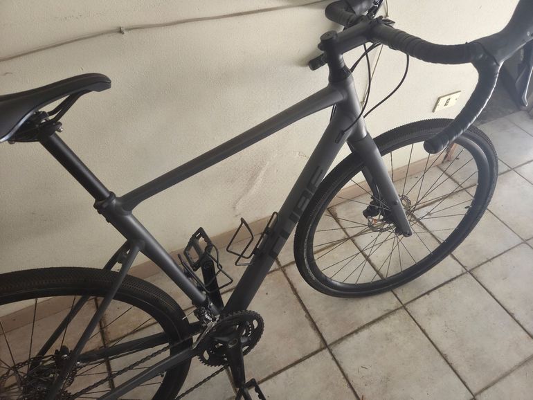 Used CUBE NUROAD RACE 2024 2024 Road & Gravel, Light Gray — image 2 of 8