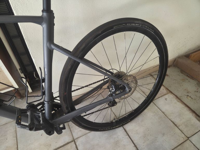 Used CUBE NUROAD RACE 2024 2024 Road & Gravel, Light Gray — image 8 of 8