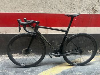 Used Specialized Tarmac SL6 Disc Pro - SRAM Force eTap AXS 2020 2020 Road & Gravel, Black — image 2 of 5
