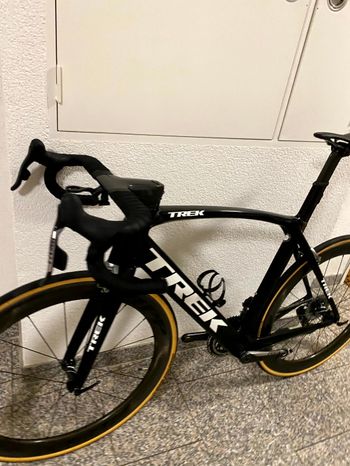 Used Trek Madone RSL Project One H1 2018 Road & Gravel, Black — image 9 of 12
