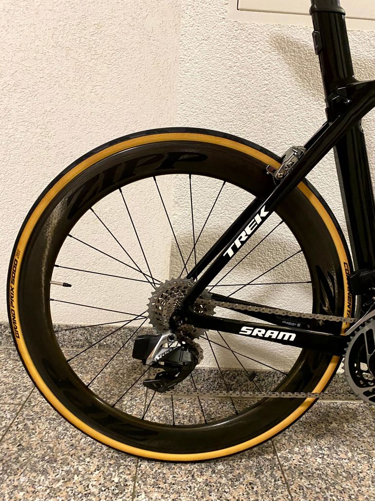 Used Trek Madone RSL Project One H1 2018 Road & Gravel, Black — image 3 of 12