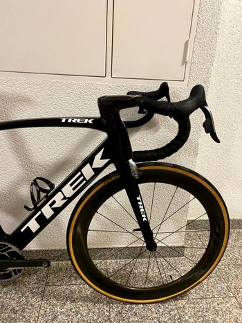 Used Trek Madone RSL Project One H1 2018 Road & Gravel, Black — image 4 of 12