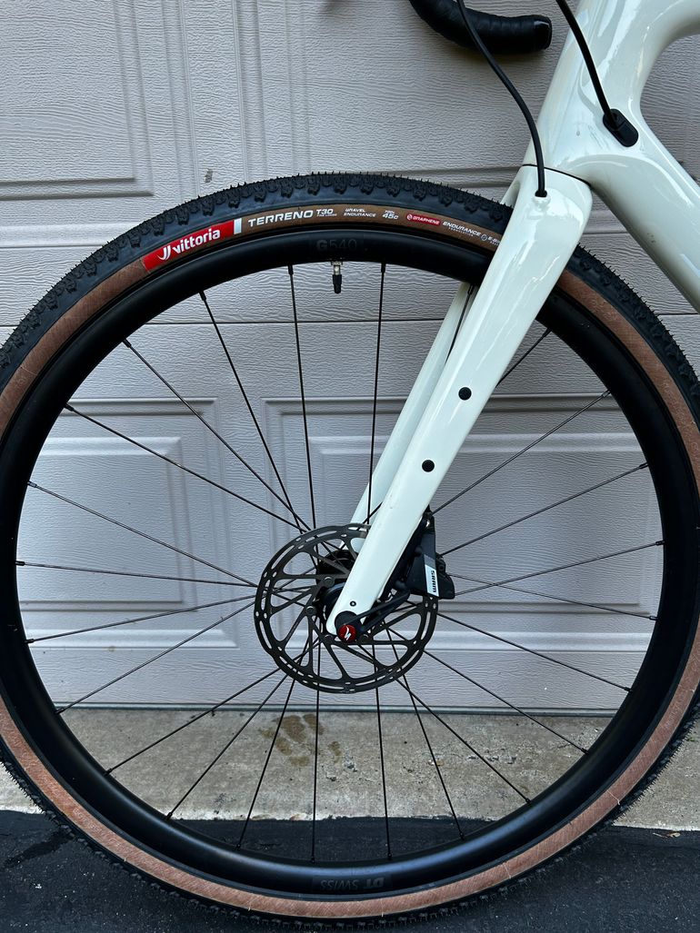 Used Specialized Diverge Comp Carbon - SRAM Apex eTAP AXS 2025 2025 Road & Gravel, White — image 2 of 14