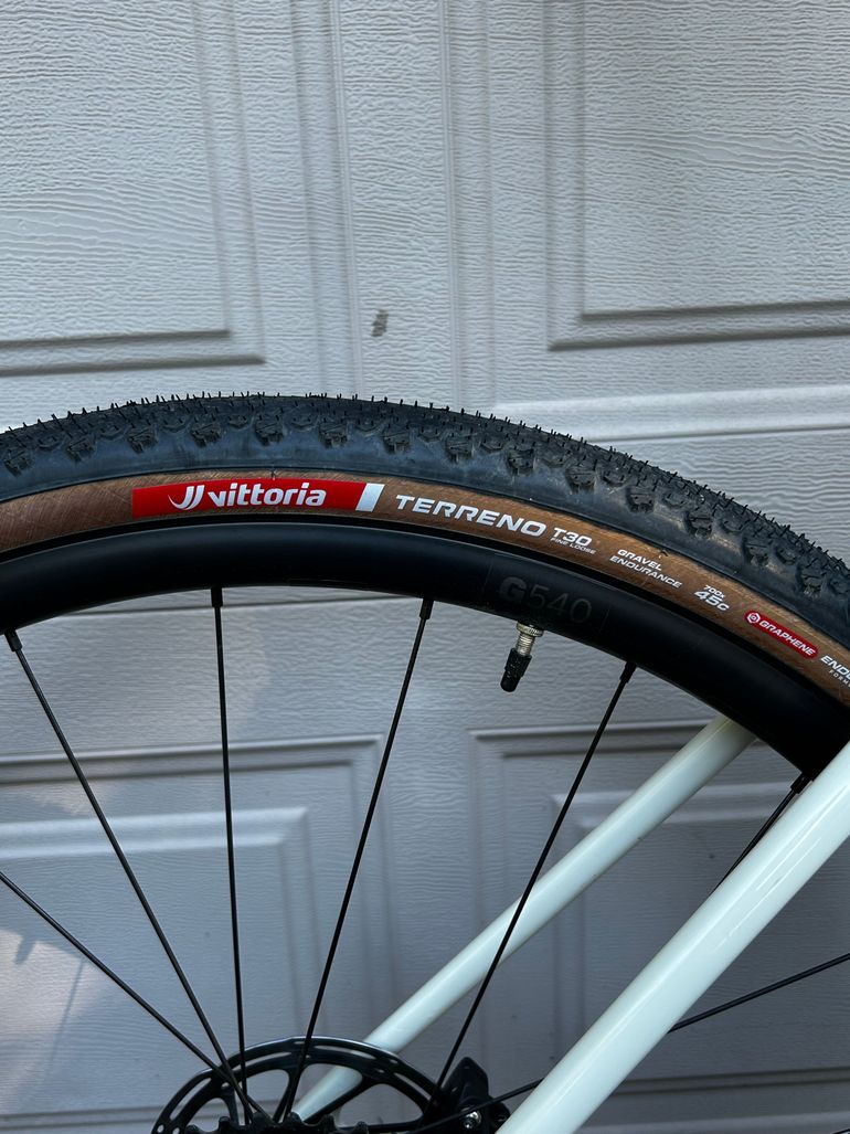 Used Specialized Diverge Comp Carbon - SRAM Apex eTAP AXS 2025 2025 Road & Gravel, White — image 8 of 14