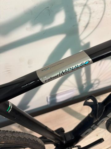 Used Bianchi Impulso E-allroad 2022 Urban, Black — image 8 of 10