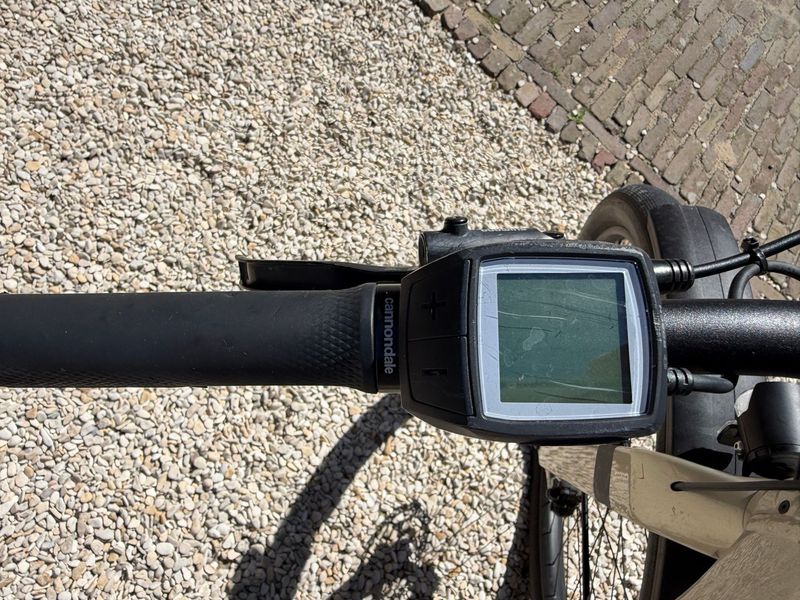 Used Cannondale Custom Shimano Alivio 2022 Mountainbike, Light Gray — image 13 of 16