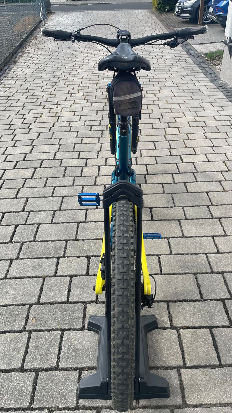 Used BH iLYNX TRAIL CARBON 8.6 2023 2023 Mountainbike, Blue, 29 — image 4 of 5