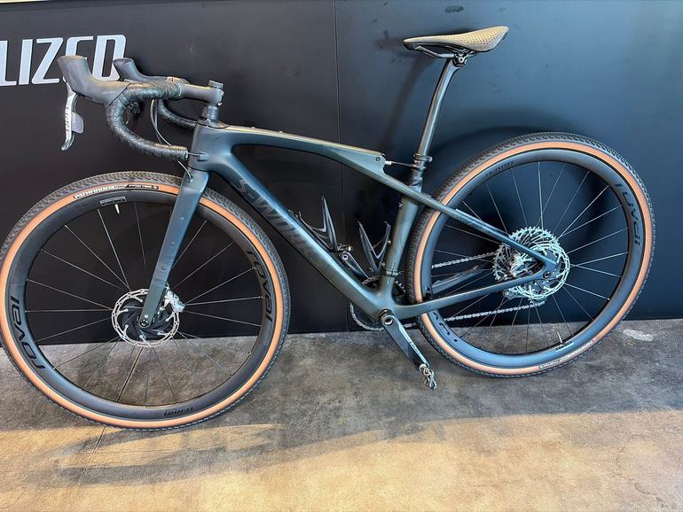 Used Specialized S-Works Diverge STR 2023 2023 Road & Gravel, Black — image 2 of 4