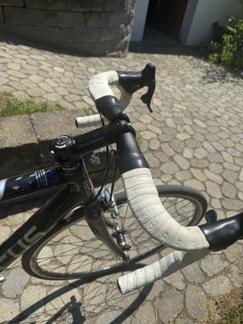 Used Fokus Custom Campagnolo Chorus 2010 Road & Gravel, Black — image 4 of 9