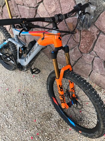 Used CUBE STEREO HYBRID 160 Action Team 500 27.5 2018 2018 Mountainbike, Light Gray, 27.5 — image 2 of 3