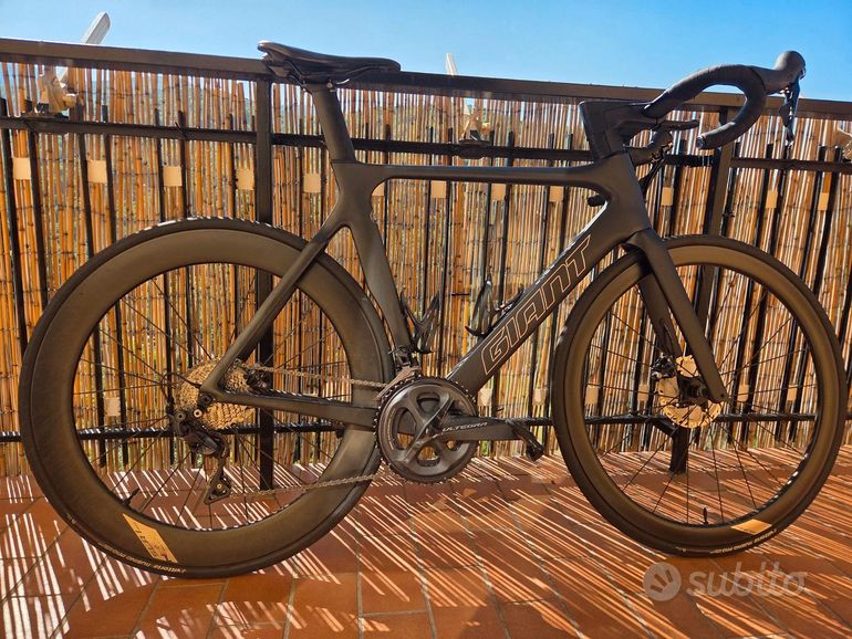 Used Giant Propel Advanced 1 Disc 2020 2020 Road & Gravel, Black — image 1 of 6