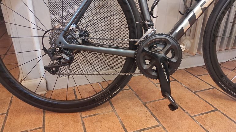 Used Trek Émonda SL 6 Disc Pro 2022 2022 Road & Gravel, Light Gray — image 3 of 14