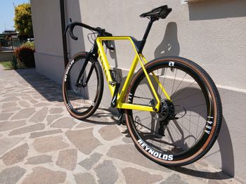 Used Canyon Inflite CF SL 8 2020 2020 Road & Gravel, Black — image 7 of 22