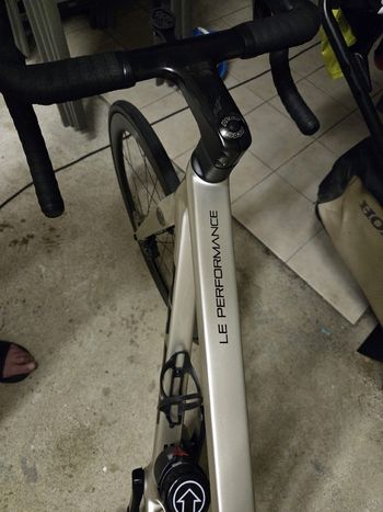 Adris Custom Shimano Ultegra Di2 2023 Road & Gravel usato, Verde — immagine 8 di 10